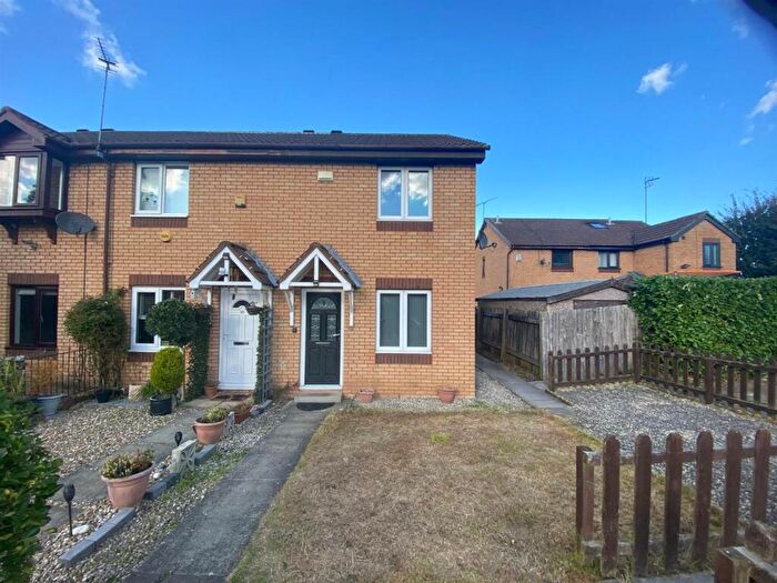 2 Bedroom House To Rent In Fossdale Close, Hull, HU8