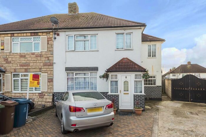 Studio To Rent In Langland Crescent, Stanmore HA7