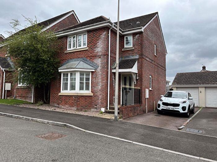 3 Bedroom Detached House For Sale In Maes Yr Eglwys, Pontypridd, CF38