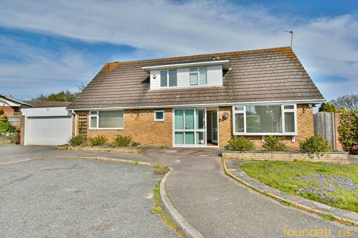 3 Bedroom Detached House For Sale In Firtree Close, Bexhill-On-Sea, TN39