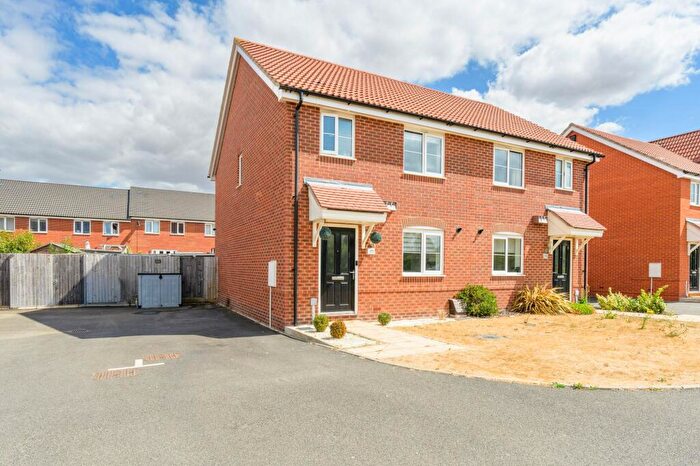 3 Bedroom Semi Detached House For Sale In Finch Road, Attleborough, NR17