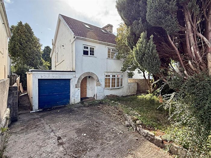 2 Bedroom Detached House For Sale In Upper Bloomfield Road, Bath, BA2