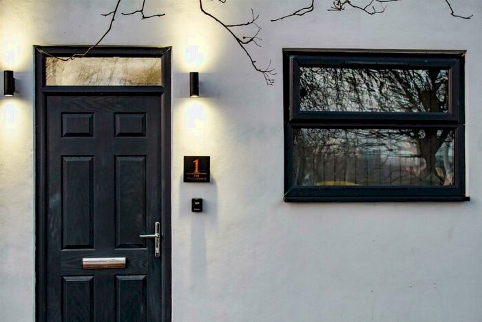 4 Bedroom House To Rent In Johnston Street, Leeds, LS6