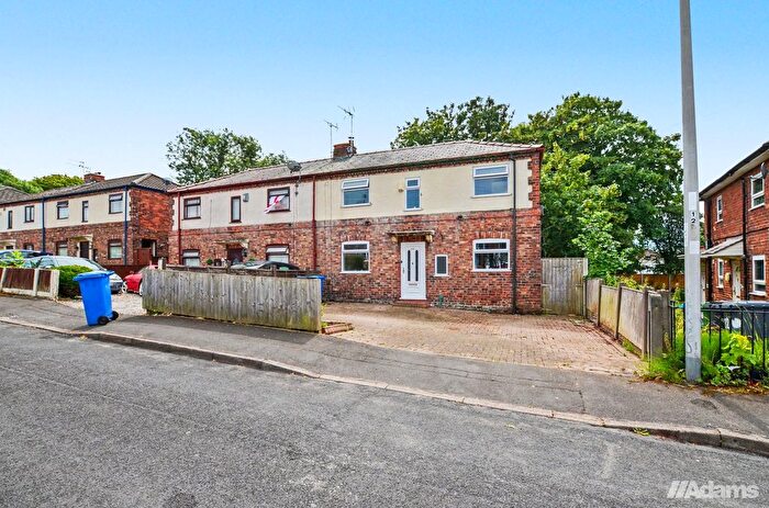 3 Bedroom Semi Detached House For Sale In Stenhills Crescent, Runcorn, WA7