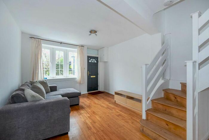2 Bedroom Terraced House To Rent In Upland Road, London, SE22