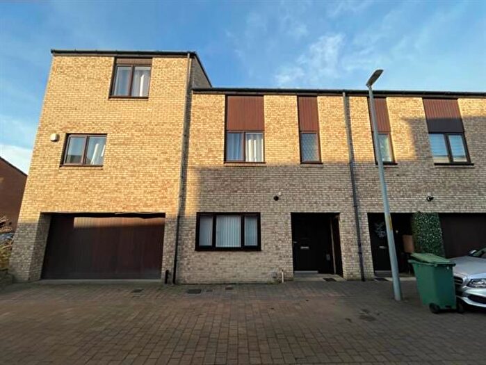 3 Bedroom Town House To Rent In Ilderton Road, Stockton-On-Tees, TS18