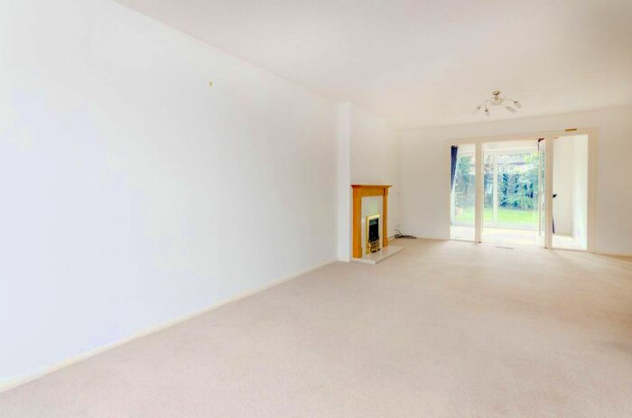 5 Bedroom Detached House To Rent In Manston Road, Burpham, Guildford, GU4