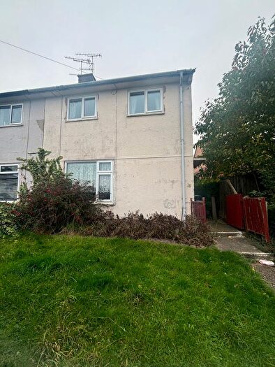 3 Bedroom Semi-Detached House To Rent In Rona Gardens, Leicester, LE5