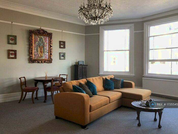 1 Bedroom Flat To Rent In Palmiera Avenue, Hove, BN3