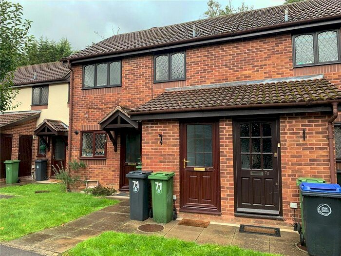 1 Bedroom Maisonette To Rent In Birchwood Drive, Lightwater, Surrey, GU18