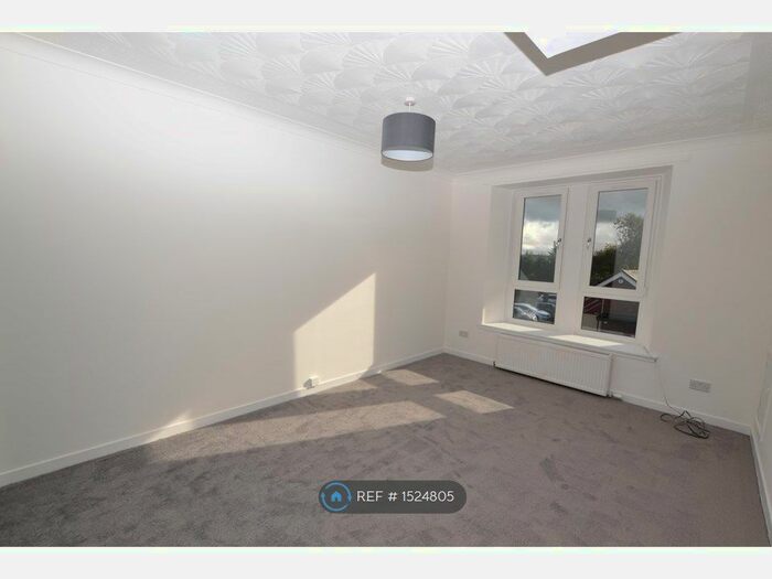 2 Bedroom Flat To Rent In King Street, Stonehouse, Larkhall, ML9