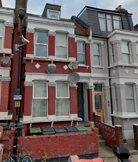 1 Bedroom Flat To Rent In Hillside Road, London, N15