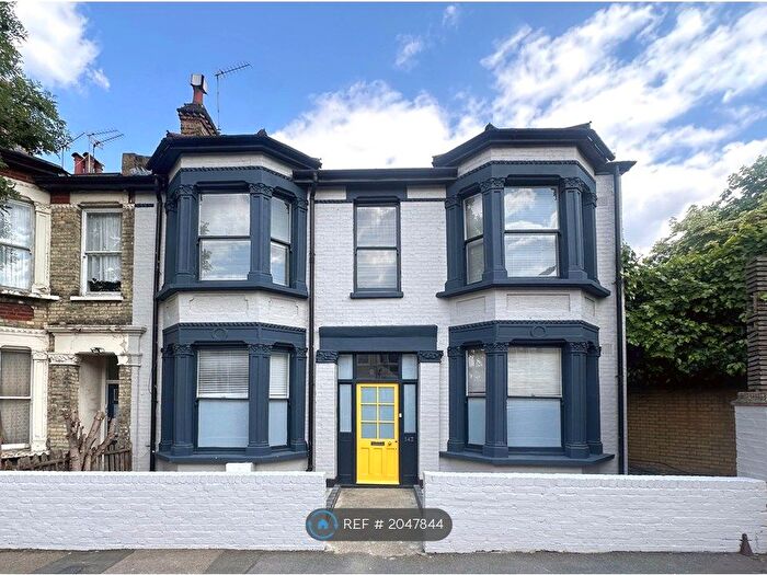 4 Bedroom Semi-Detached House To Rent In Copleston Road, London, SE15
