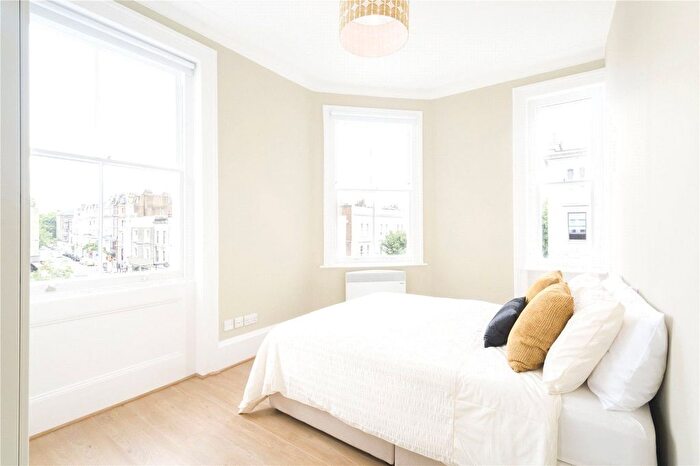 1 Bedroom Flat To Rent In Kensington Park Road, Notting Hill, Kensington Amp; Chelsea, W11