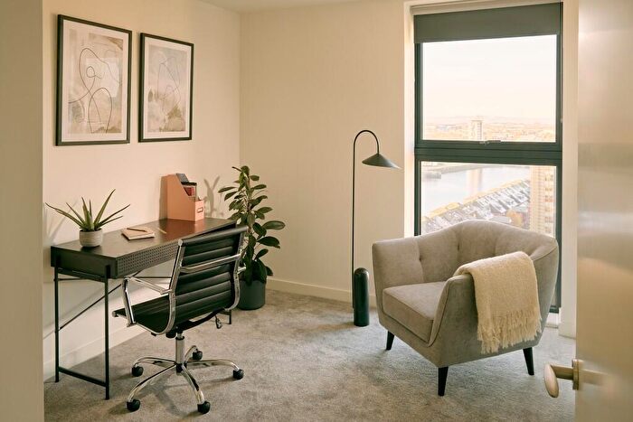 3 Bedroom Flat To Rent In Anderston Quay, Glasgow, G3