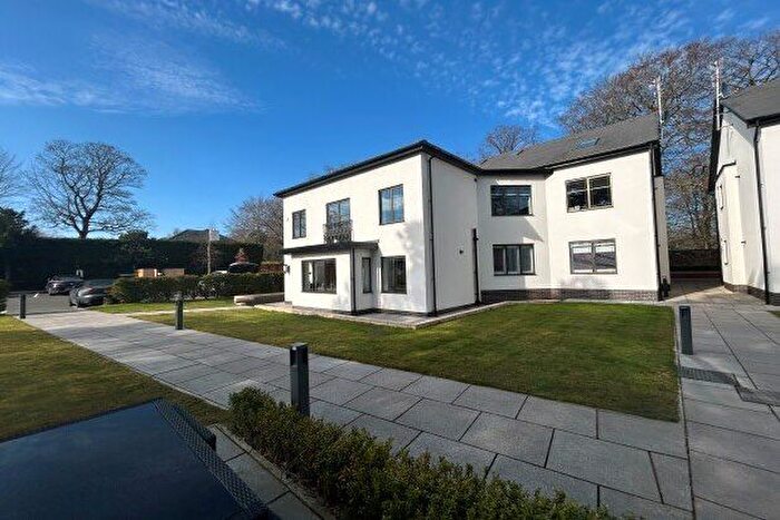 2 Bedroom Flat To Rent In Allerton Road, Liverpool, L18