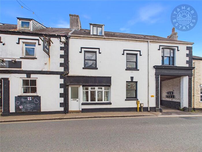 1 Bedroom Apartment For Sale In Fore Street, Callington, Cornwall, PL17