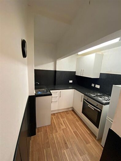 1 Bedroom Flat To Rent In Springfield Mount, Leeds, LS2