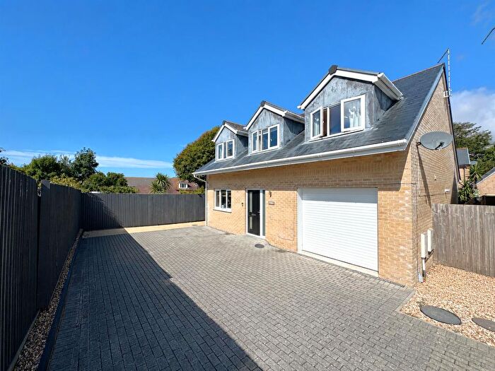 3 Bedroom Detached House For Sale In Chickerell Road, Chickerell, DT3