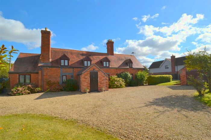 4 Bedroom Detached House To Rent In Gilberts End Lane, Hanley Castle, Worcester, WR8