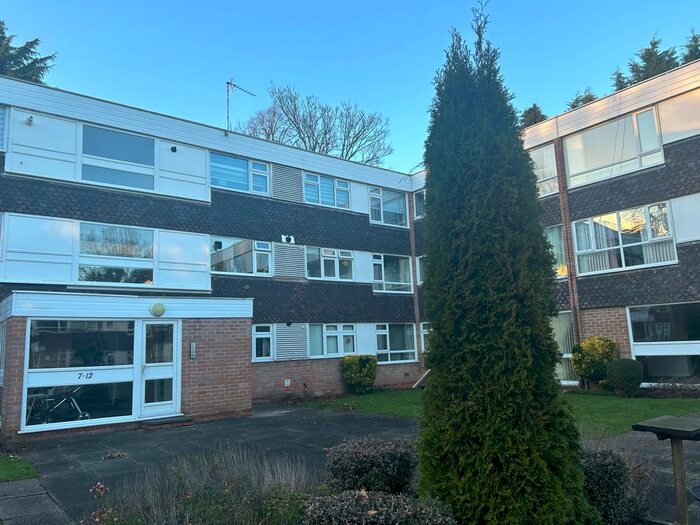 2 Bedroom Flat To Rent In Keresley Close, Solihull, B91