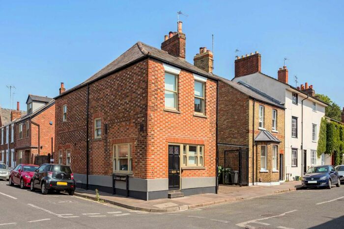 4 Bedroom Detached House To Rent In Great Clarendon Street, Jericho, OX2