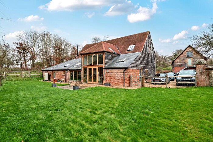 4 Bedroom Barn To Rent In Hatchlands East Clandon, GU4