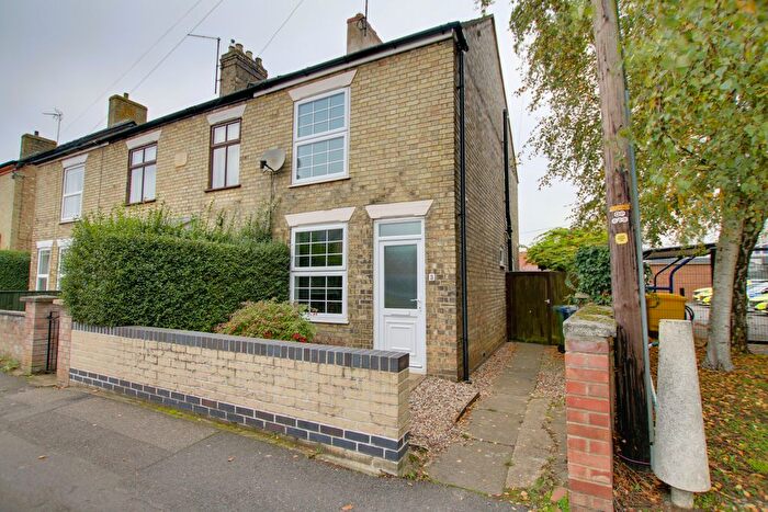 3 Bedroom End Of Terrace House To Rent In Burrowmoor Road, March, PE15