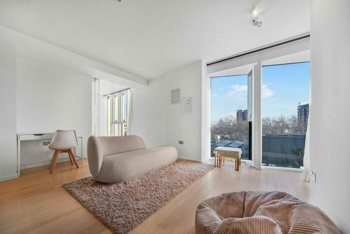 1 Bedroom Flat To Rent In Long Street London, E2