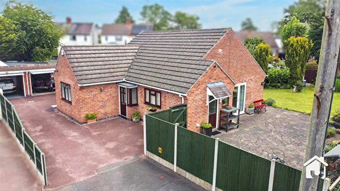 2 Bedroom Detached Bungalow For Sale In Percy Street, Leicester, Leicestershire, LE3