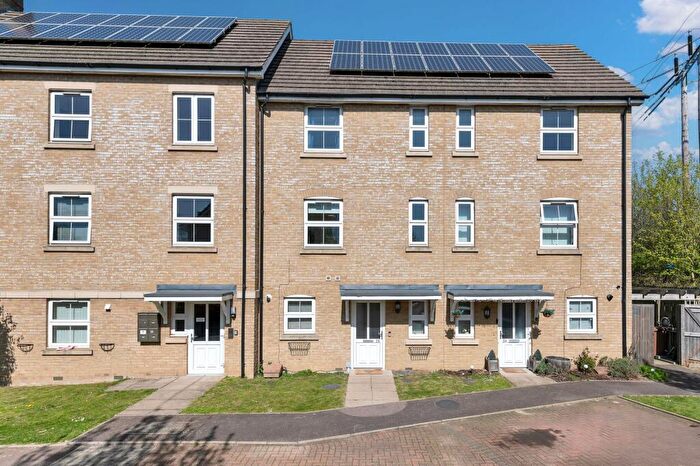2 Bedroom Maisonette For Sale In Browning Close, Royston, SG8