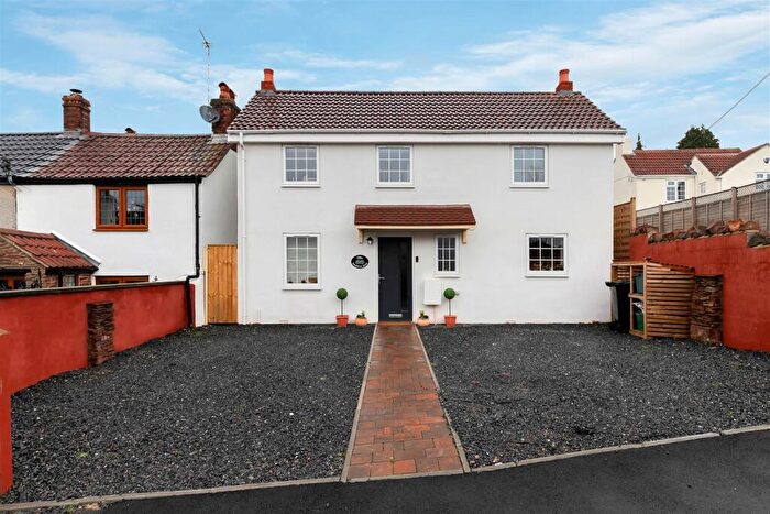 2 Bedroom Detached House For Sale In Woodend Road, Frampton Cotterell, Bristol, BS36