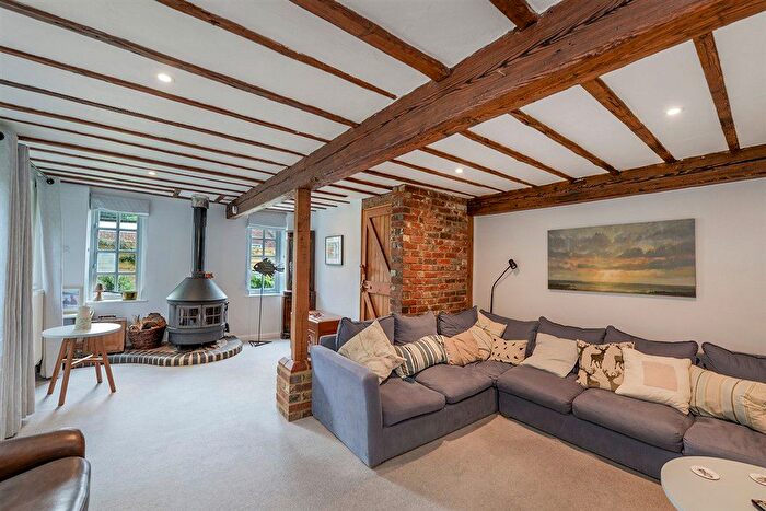 5 Bedroom Barn Conversion For Sale In Lees Road, Laddingford, Kent, ME18