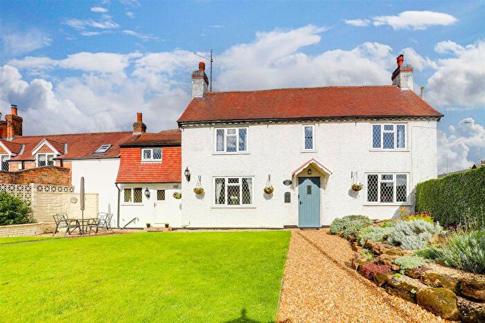 4 Bedroom Cottage For Sale In Sandfield Road, Arnold, NG5