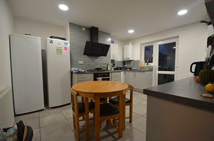 6 Bedroom Terraced House To Rent In Tiverton Road, Selly Oak, B29