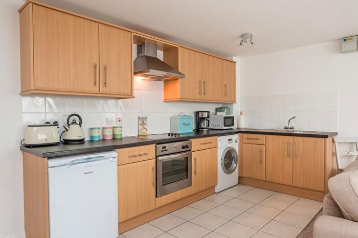 1 Bedroom Flat To Rent In Witney Road, Long Hanborough, OX29