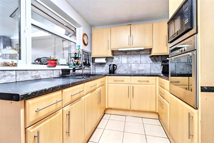 2 Bedroom Terraced House For Sale In Cul Se Sac Close To Lovely Walks In Clevedon, BS21