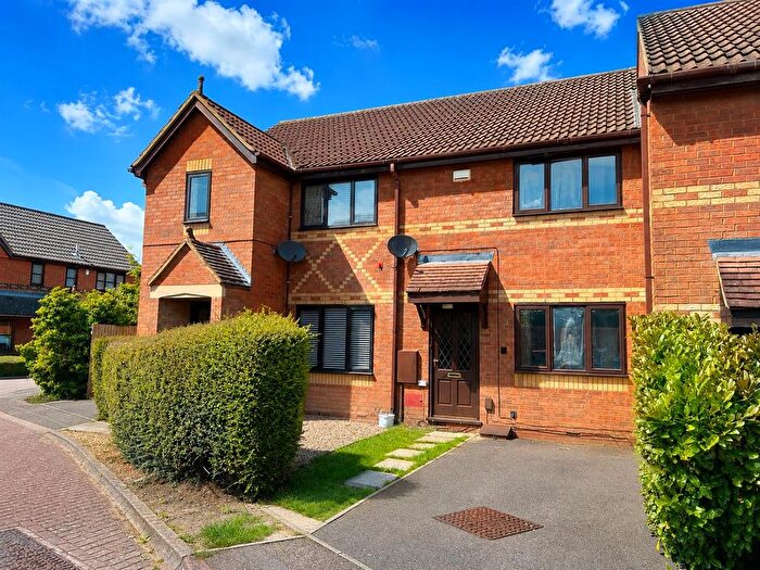 2 Bedroom Property For Sale In Wrens Park, Middleton, Milton Keynes, MK10