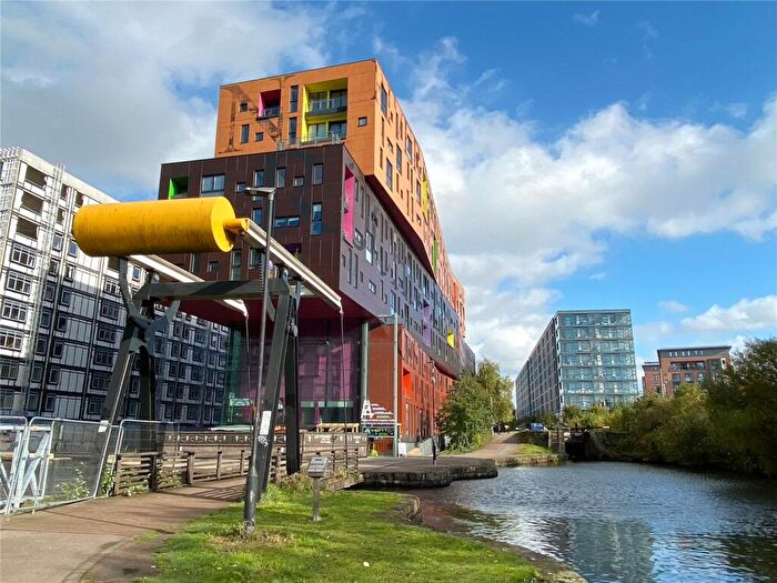2 Bedroom Apartment For Sale In Lampwick Lane, Manchester, Greater Manchester, M4
