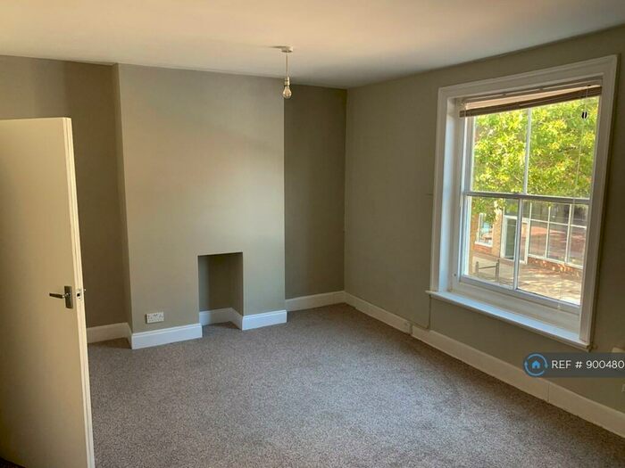 3 Bedroom Maisonette To Rent In Bulbeck Road, Havant, PO9