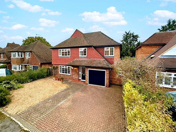5 Bedroom Detached House To Rent In Marlyns Close, Burpham, Guildford, GU4