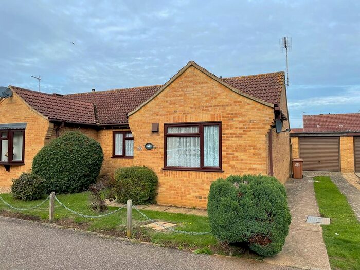 2 Bedroom Semi-Detached Bungalow To Rent In Richmond Road, Downham Market, PE38