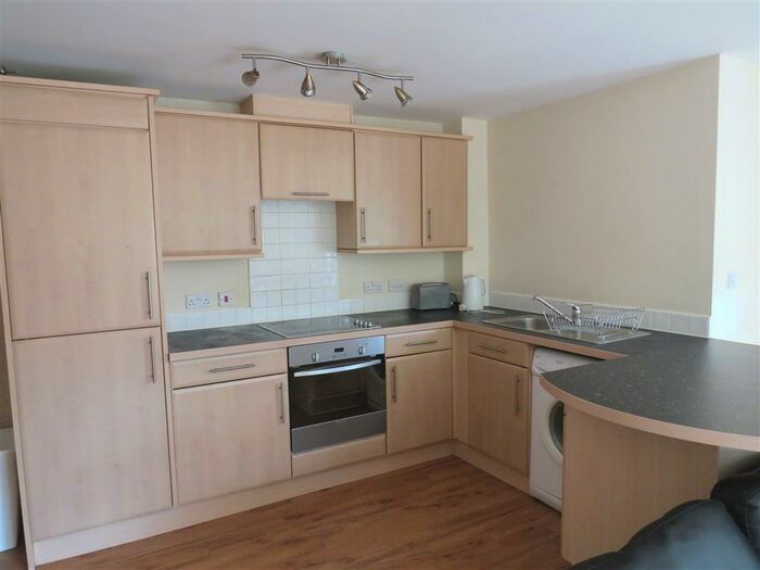 2 Bedroom Flat To Rent In Regent Street, Smethwick, B66
