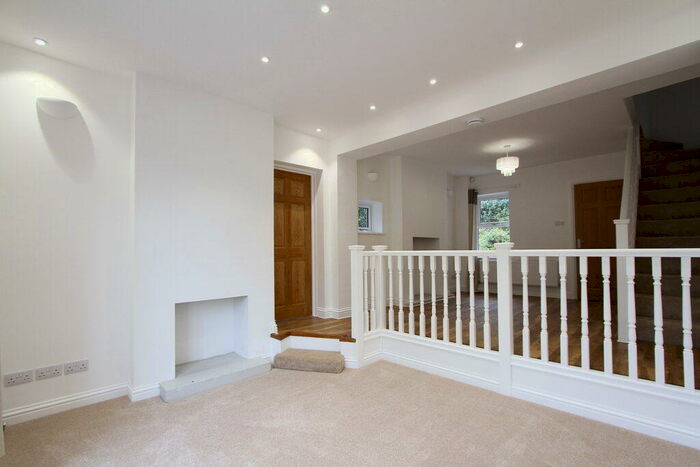 3 Bedroom End Of Terrace House To Rent In Broughton Road, Banbury, Oxon, OX16