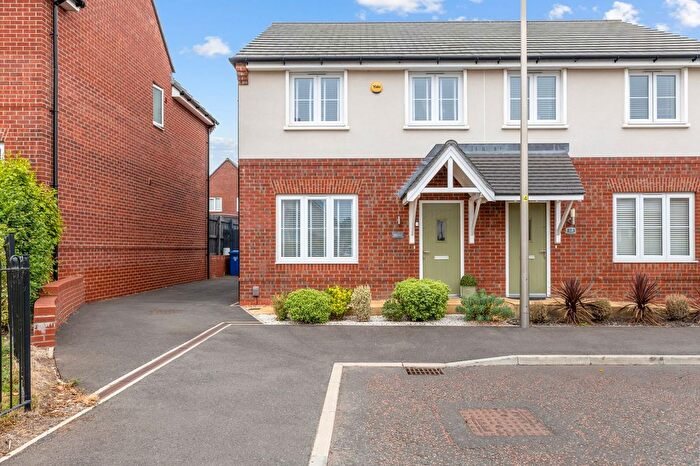 3 Bedroom Semi Detached House For Sale In Lowes Fold, Lowton, WA3