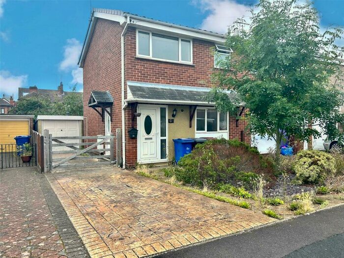 3 Bedroom Semi-Detached House To Rent In Waverley Lane, Burton-On-Trent, Staffordshire, DE14