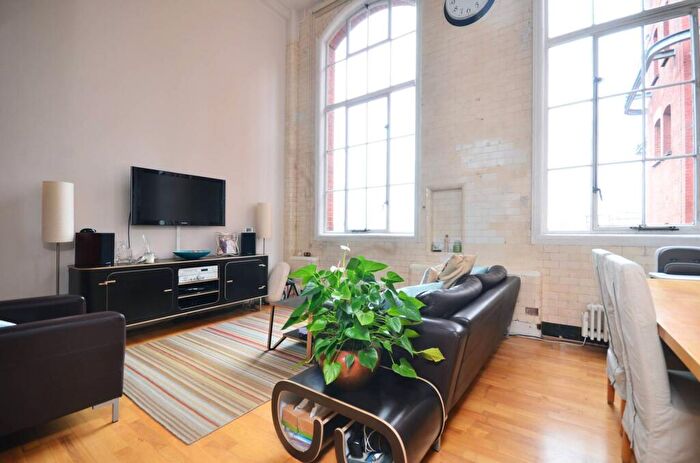 2 Bedroom Flat To Rent In Bow Quarter, Bow, London, E3