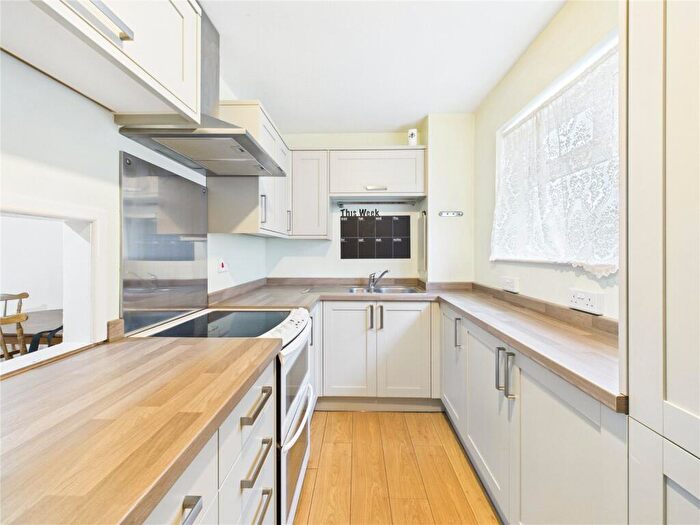 2 Bedroom Maisonette To Rent In Chatterton House, Ship Lane, Bristol, BS1