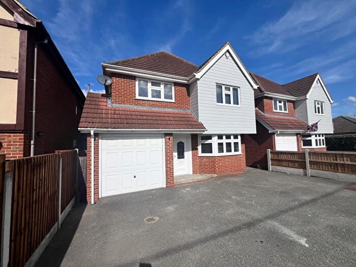 5 Bedroom Detached House To Rent In London Road, Wickford, SS12