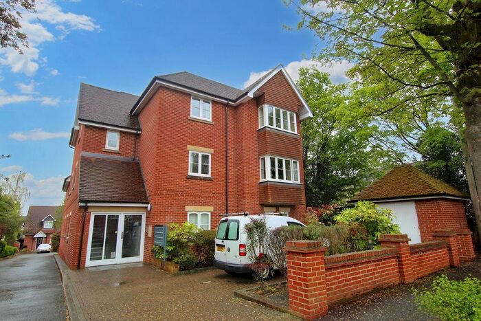 2 Bedroom Flat To Rent In Tegan Court (Ref ), Sutton, SM2